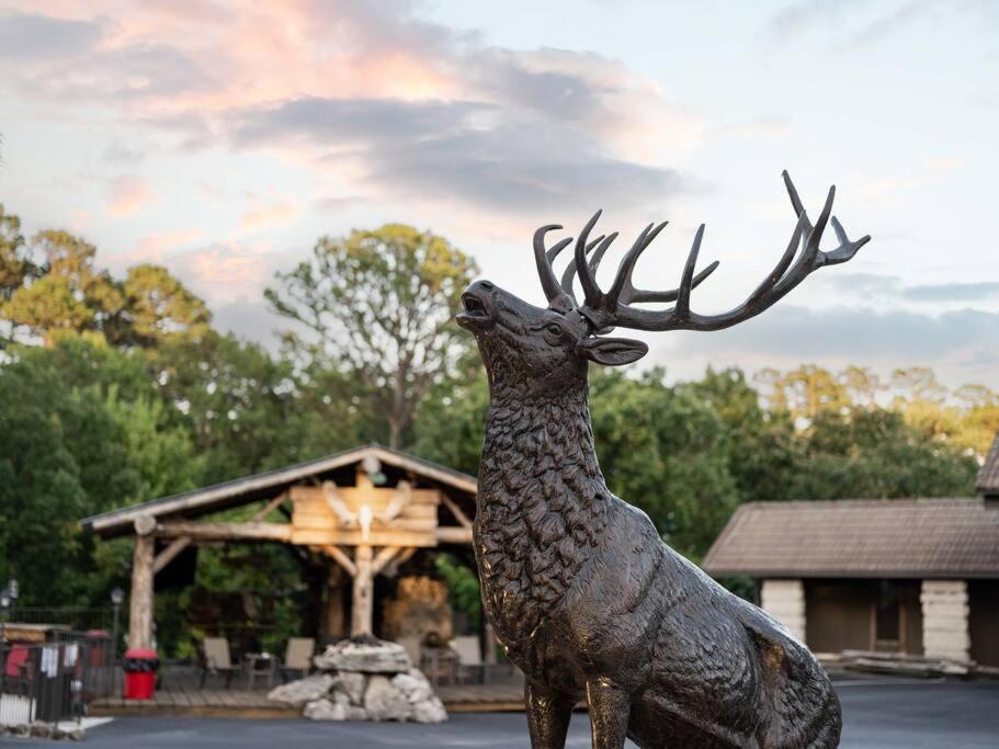Stonegate Lodge 2 Queen Beds Fast Wifi 50In Tv Salt Water Pool Room # 305 Eureka Springs Eksteriør bilde