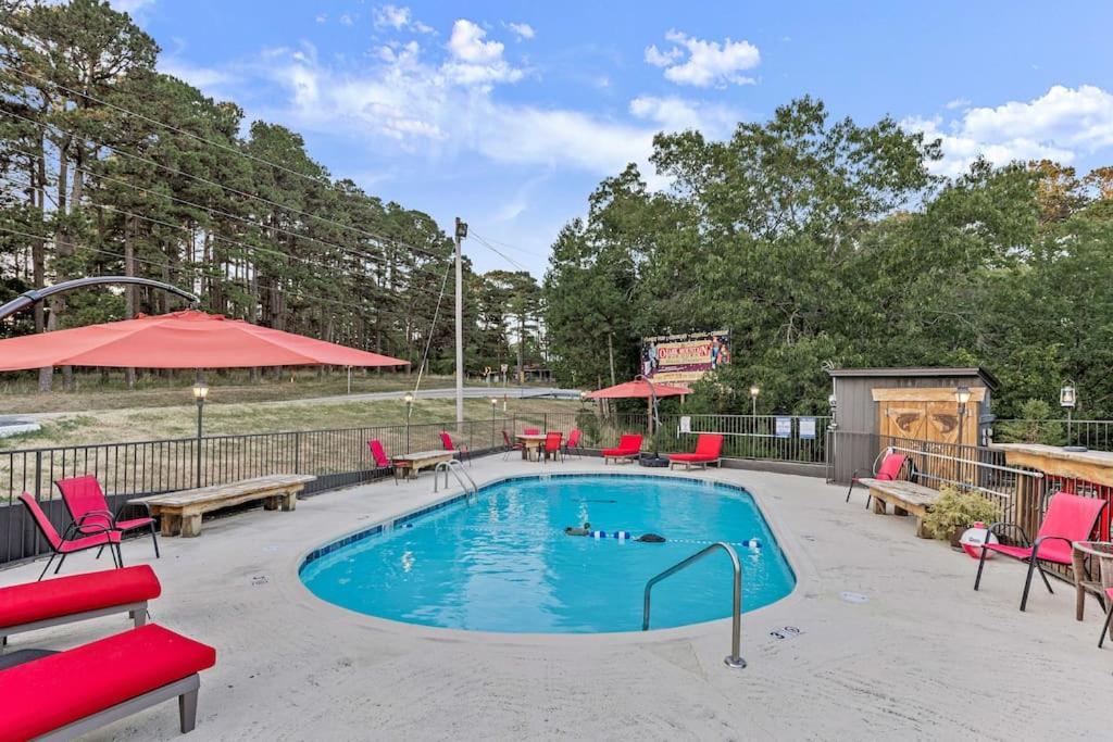 Stonegate Lodge 2 Queen Beds Fast Wifi 50In Tv Salt Water Pool Room # 305 Eureka Springs Eksteriør bilde