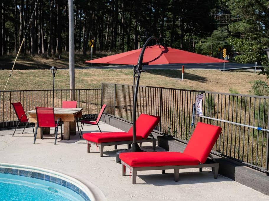 Stonegate Lodge 2 Queen Beds Fast Wifi 50In Tv Salt Water Pool Room # 305 Eureka Springs Eksteriør bilde